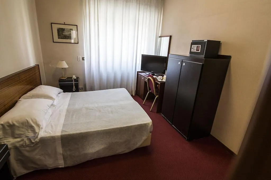 Hotel Mediterraneo Palermo 3*,  Italien
