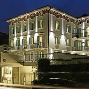 Hotel Gardone Palace